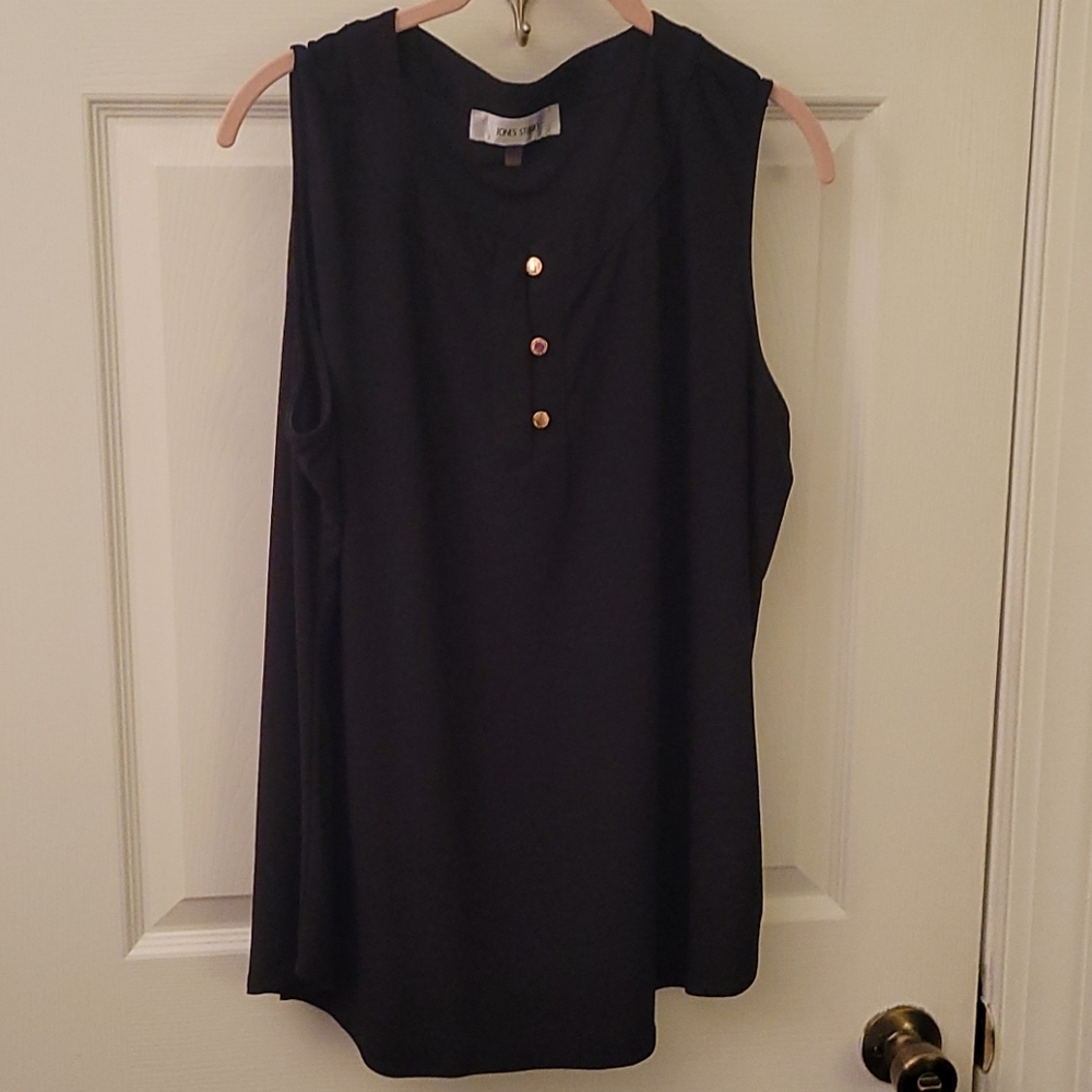 Jones studio black tank
